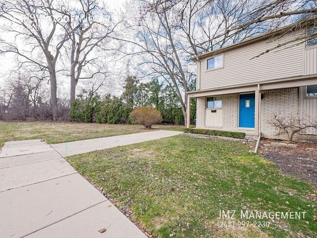 Building Photo - 3203 Woodland Ave