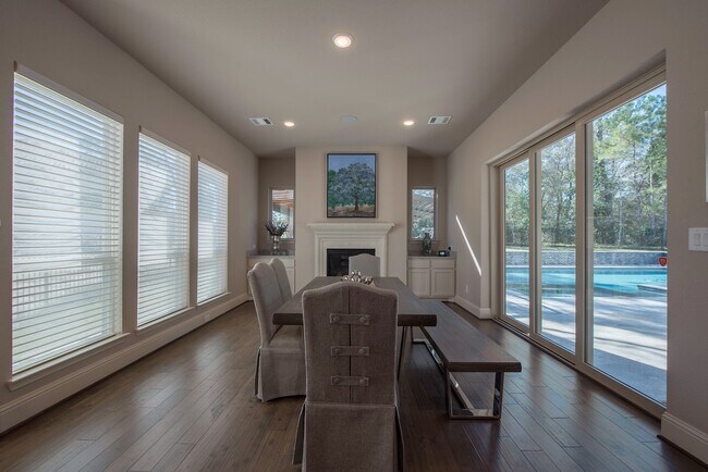 Building Photo - 7 Yellowstar Ct