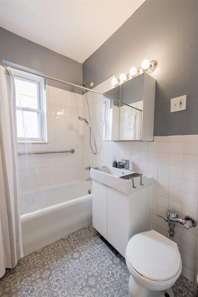 Building Photo - 63 Sherman Pl