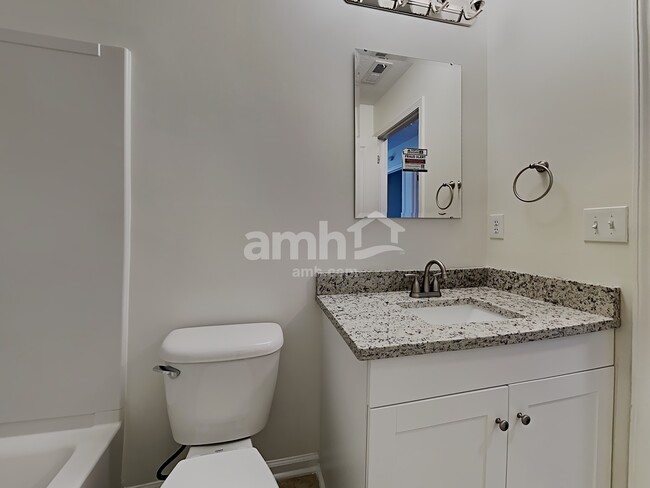Building Photo - 5880 Aldridge Dr