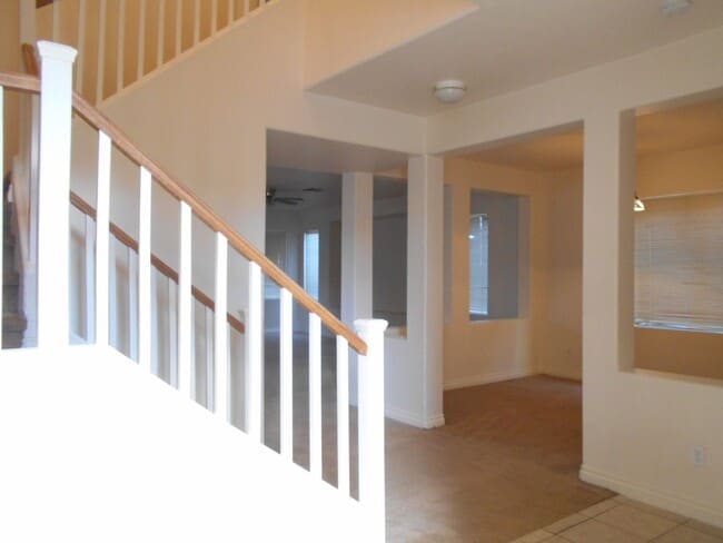 Building Photo - Stunning 4 Bedroom Home in North Las Vegas!