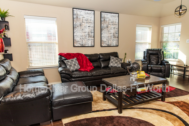 Building Photo - 4024 Eagle Dr