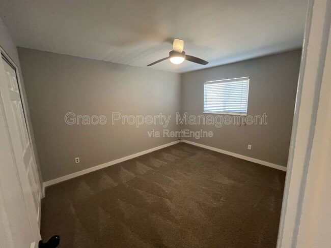 Building Photo - 1137 Milky Way