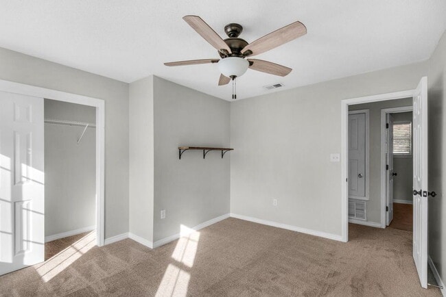 Building Photo - $300.00 Off First Months Rent!