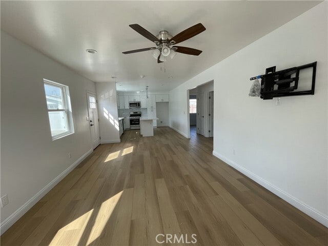 Building Photo - 707 Columbia Pl