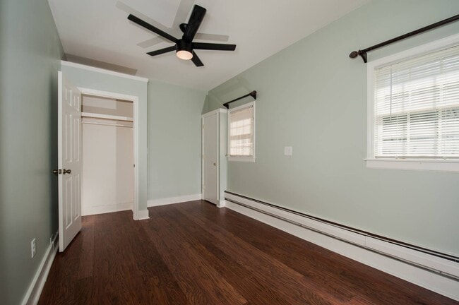 Building Photo - 1439 NY-9P