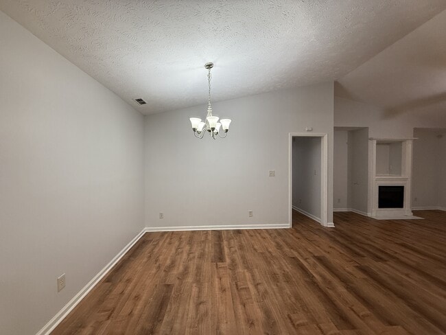 Building Photo - 513 Meadowland Ct