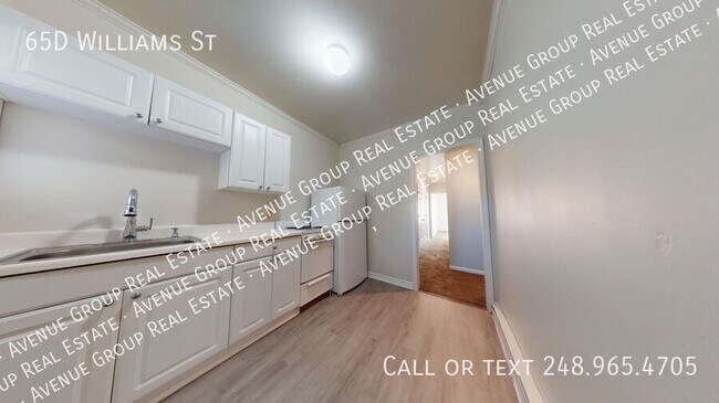 Building Photo - 65 Williams St