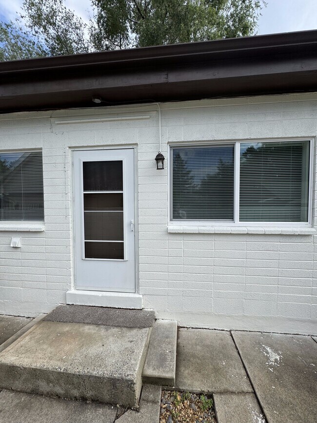Building Photo - SLC Triplex