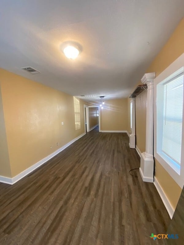 Building Photo - 214 S Hackberry Ave