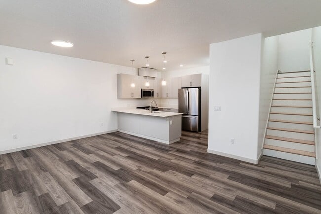 Building Photo - Beautiful Home in Highly Desired NW Redmond Neighborhood