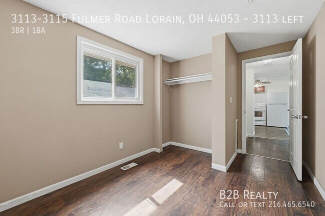 Building Photo - 3113-3115 Fulmer Road Lorain, OH 44053-3113 left