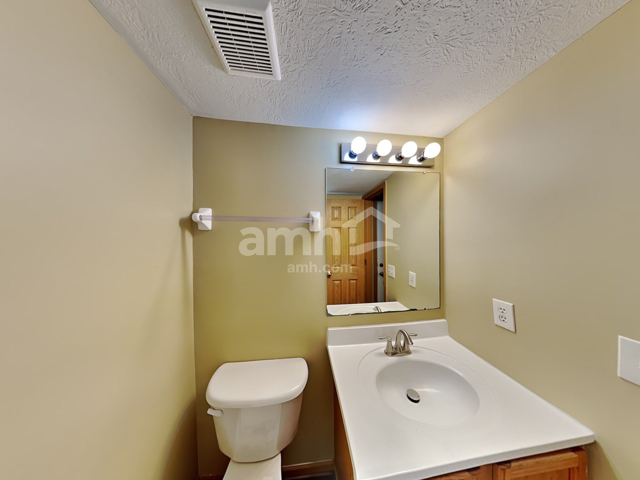 Building Photo - 6909 Spring Bloom Dr