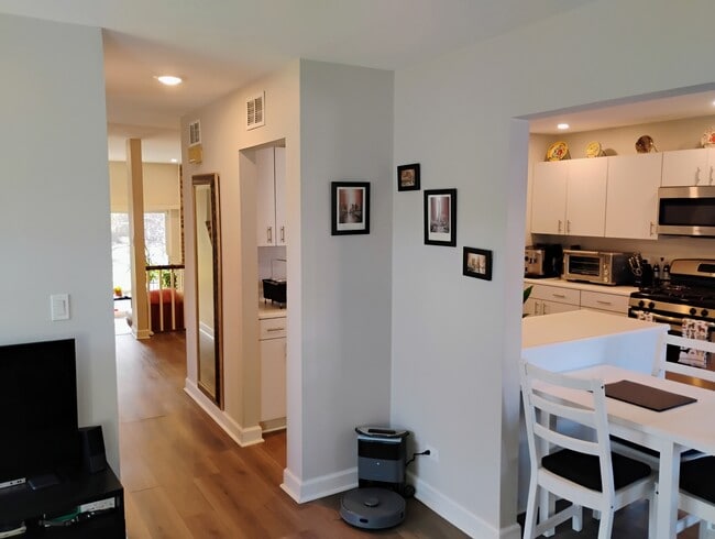 Building Photo - 3061 Pheasant Creek Dr