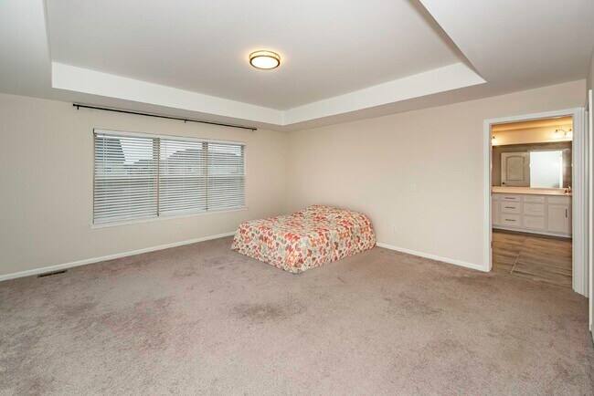 Building Photo - 50236 Amberwood Rd