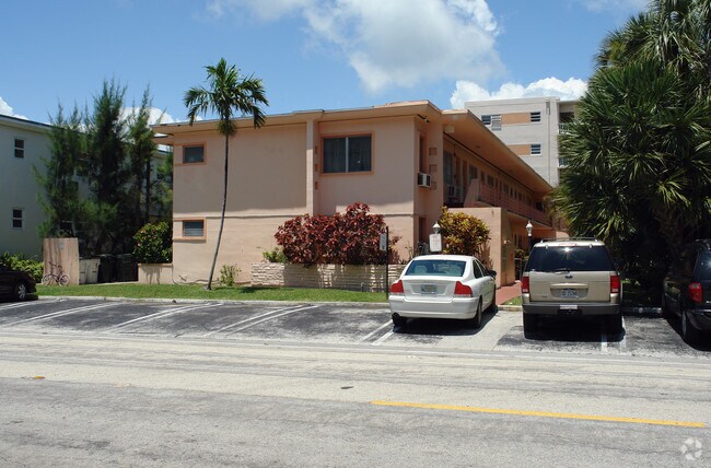 Building Photo - Lido Apartments
