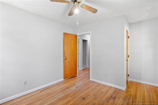 Building Photo - 464 Teal Ct