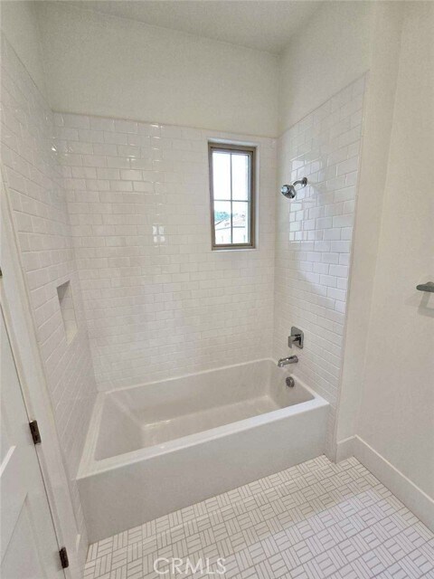 Building Photo - 115 Bozeman