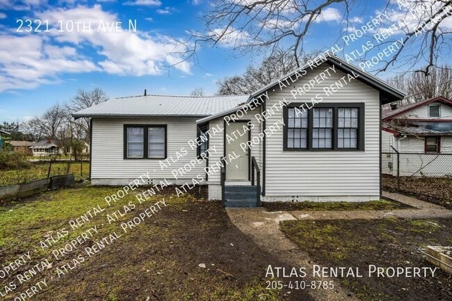 Building Photo - 2321 10th Ave N