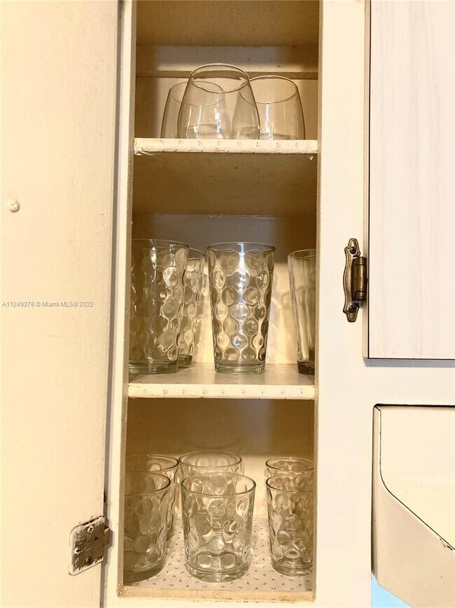 Building Photo - 2460 SW 18th Ave