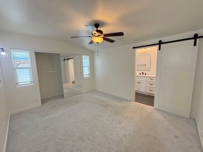 Building Photo - 4 Bedroom home located in beautiful La Habra neighborhood