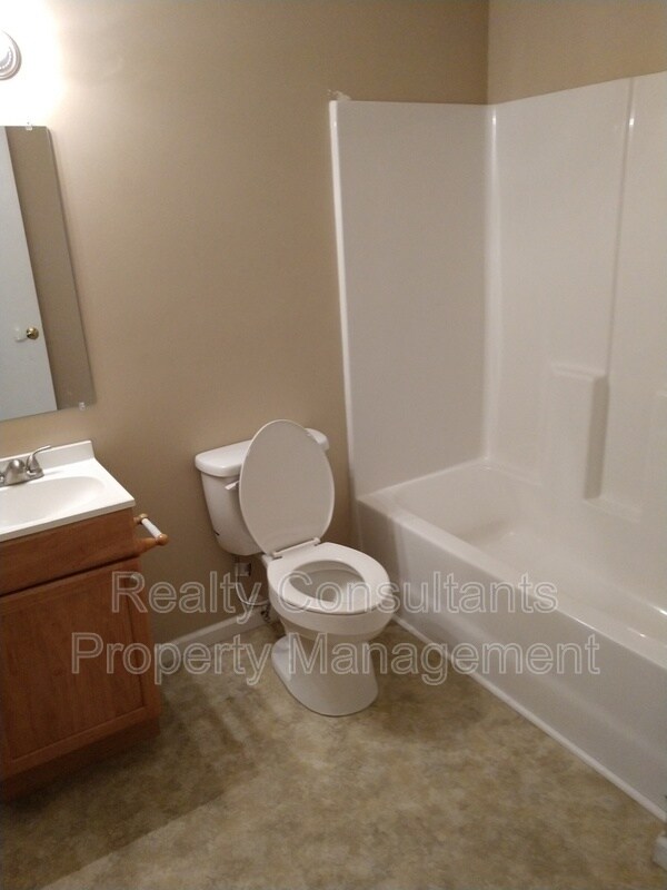 Building Photo - 106 Jessup St