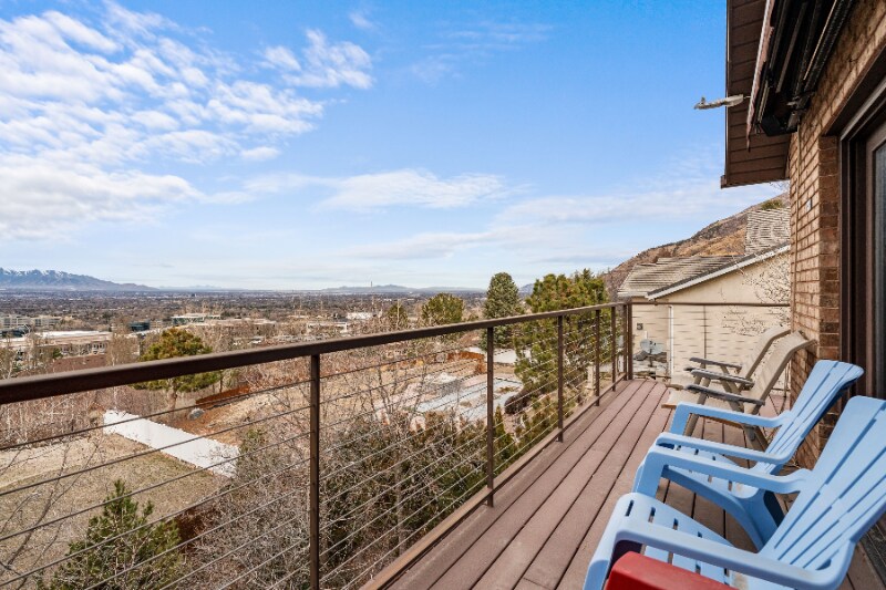 Building Photo - 6532 S Heughs Canyon Way