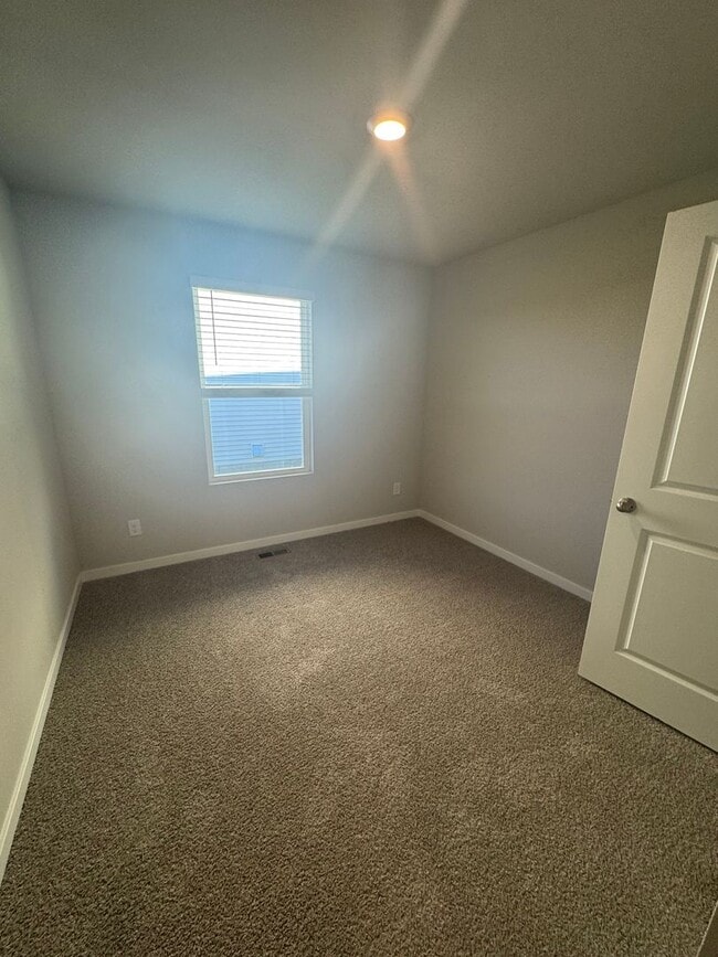 Building Photo - Your Dream Home Awaits in Gretna, NE!