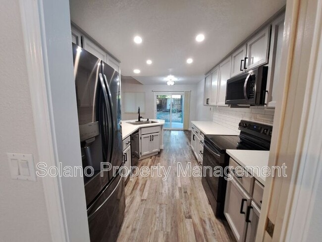 Building Photo - 357 Shannon Dr