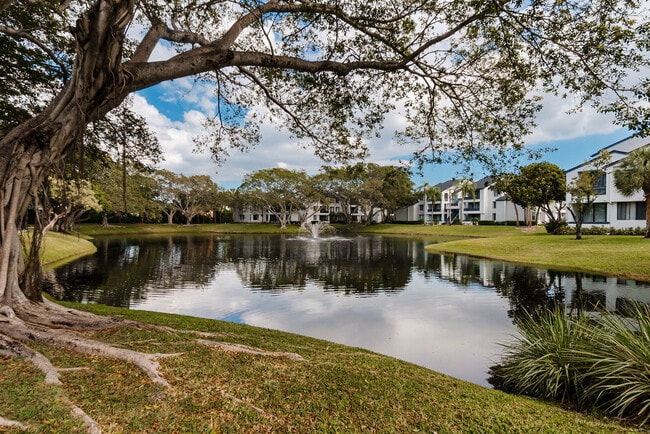 Building Photo - Legacy at Coconut Creek