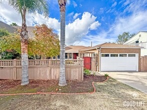 Building Photo - Beautiful 4BD/2.5 BA W/ Updated Bathrooms, A/C, and a Large Backyard in El Cerrito!