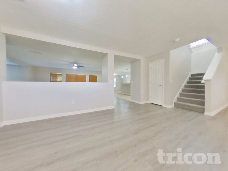 Building Photo - 321 Black Springs Ln