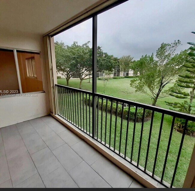 Building Photo - 1650 SW 124th Terrace
