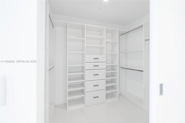 Building Photo - 1080 Brickell Ave