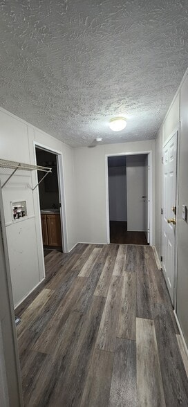 Washer dryer hookups - 120 Pecan St