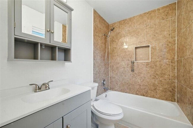 Building Photo - 4445 Aspen Woods Ct