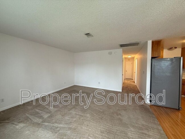 Building Photo - 6138 Greenfield Ln