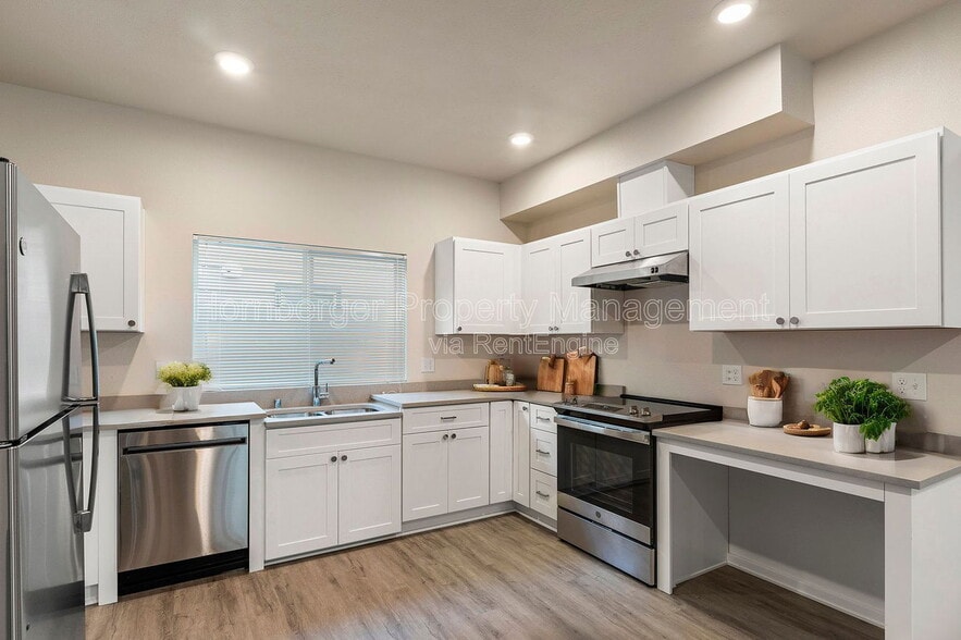 Interior Photo - Astor Community