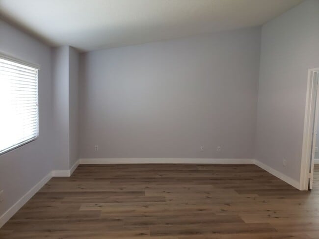 Building Photo - 7853 La Tour Ct