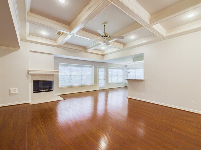 Building Photo - 14211 Woodville Gardens Dr