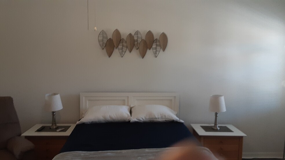 Building Photo - 10027 Perfect Dr