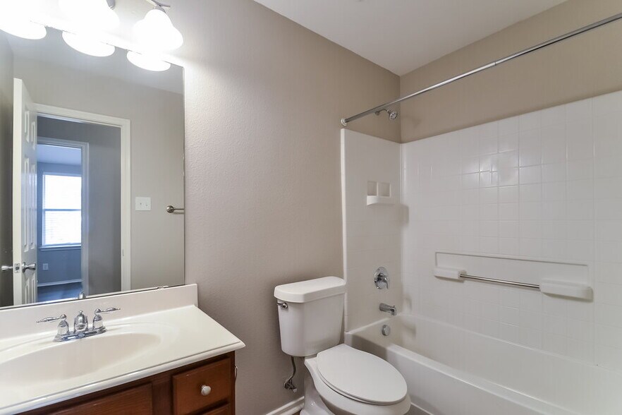 Building Photo - 1708 Morning Dove Dr