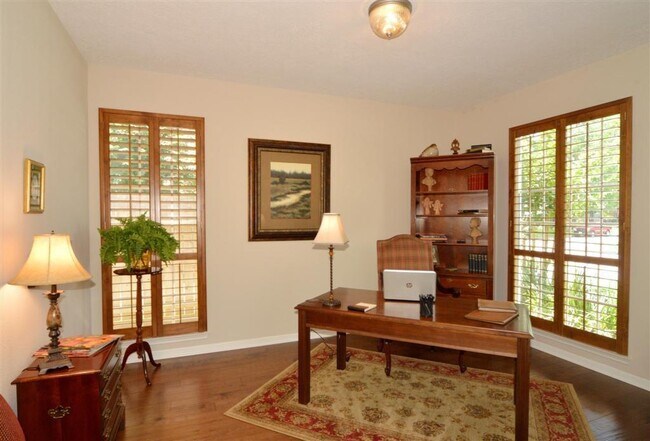 Building Photo - 4103 Walnut Pond Dr