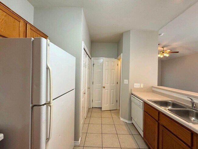 Building Photo - 1717 Constantino Cir