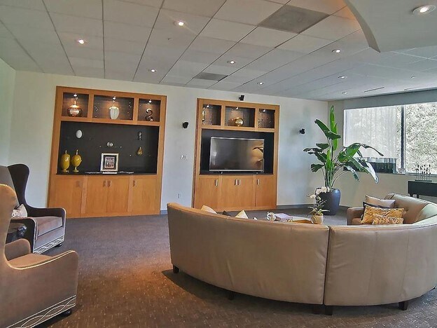 Building Photo - 3338 Peachtree Rd NE