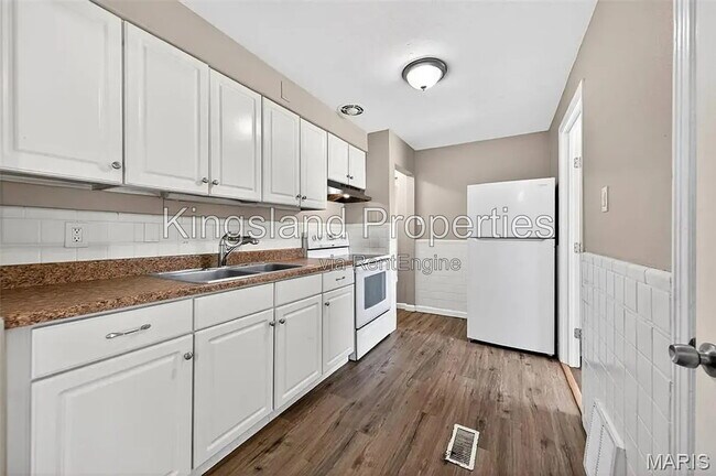 Building Photo - 1236 Bliss Dr