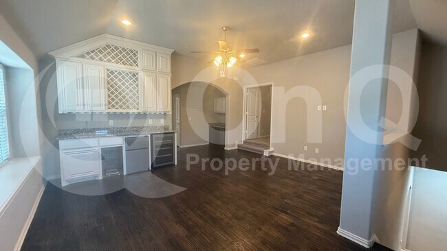 Building Photo - 1112 Snowbird Dr