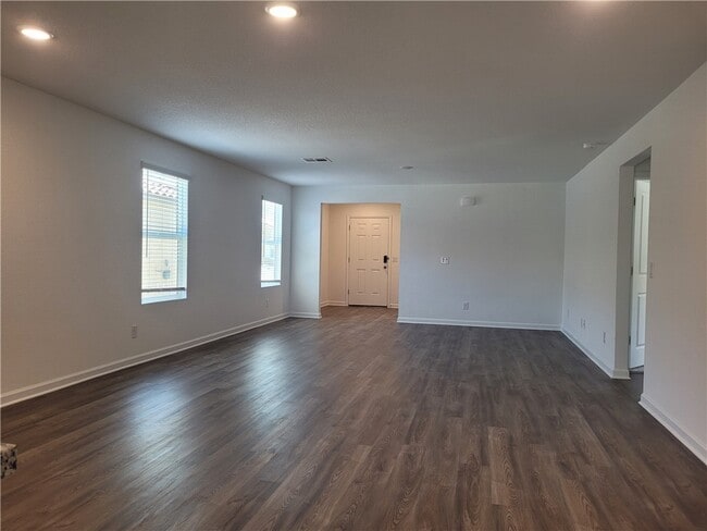 Building Photo - 2371 Tapatio Dr