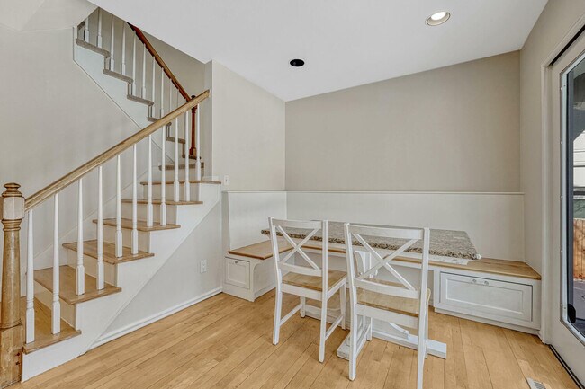 Building Photo - 7398 S Hudson Way