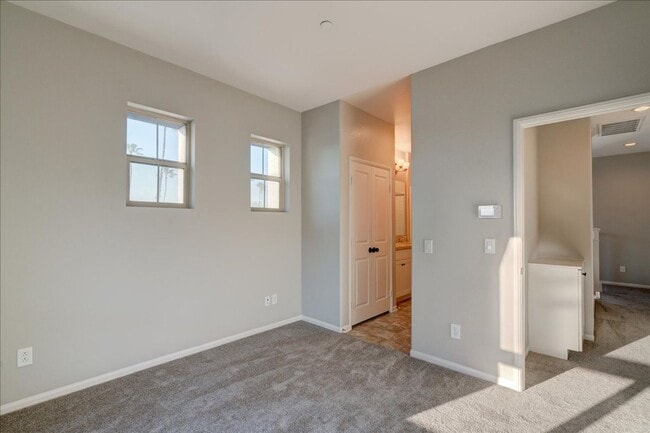 Building Photo - Modern, Energy Efficient & New 3 BD/3BA + Loft Townhome